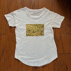 Pretty XS Madewell wild flowers graphic tee!